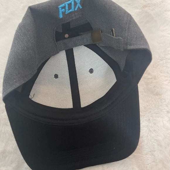 Racing fox men/women hat. One size. Never used. - Picture 2 of 2